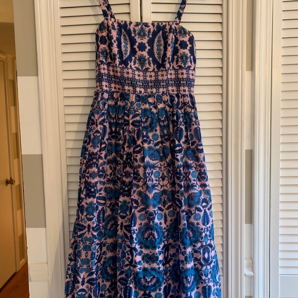 Taylor size 6 midi